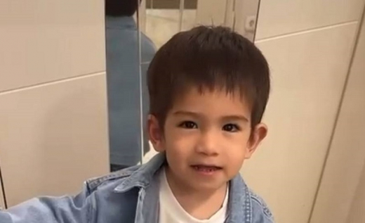 Мальчик, которого ударили об пол в Шереметьево, жалуется на головные боли