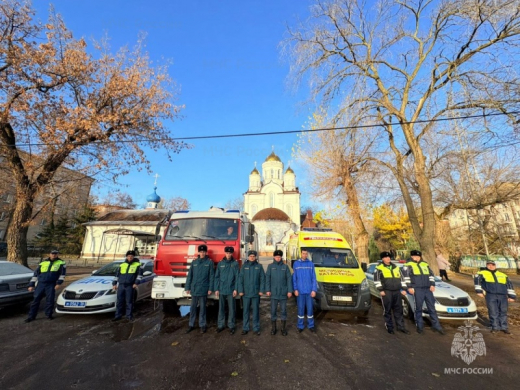 Сотрудники Главного управления МЧС России по Воронежской области почтили память жертв ДТП во Всемирный день памяти