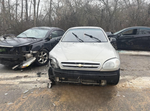 Четыре иномарки столкнулись на трассе «Воронеж-Луганск»