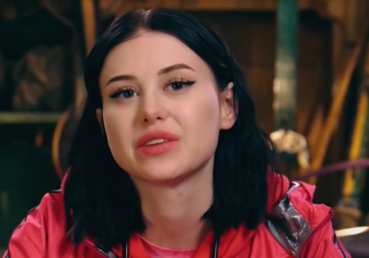 Звезда TikTok из Воронежа откровенно рассказала о зависимости в шоу на выживание