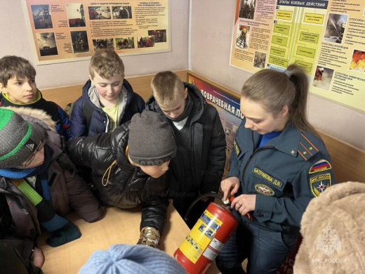Пожарные Солнечногорска провели экскурсию для детей