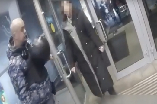 Женщина грозилась покончить с собой в московском аквапарке