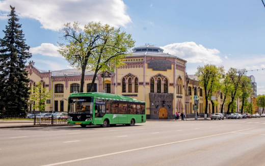 Более 5 млрд рублей на дороги и ставка на электротранспорт: Хинштейн рассказал, как разгрузят улицы Курска