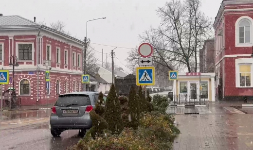 Сильный снегопад сняли в нескольких районах Воронежской области