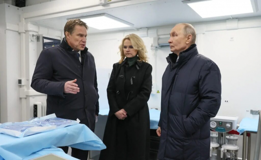 Воронежское изобретение для остановки кровотечения показали президенту Владимиру Путину