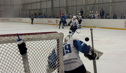 Хоккеисты из Нововоронежа дважды обыграли белгородцев