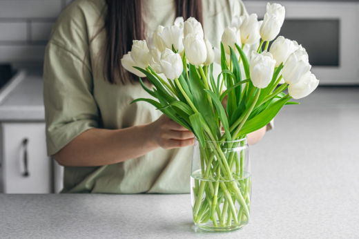 Мошенники придумали праздничную схему с цветами к 8 Марта