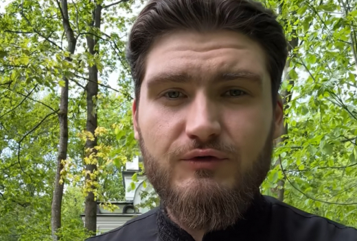 Популярный священник стал клиническим психологом. Он рассказал, зачем ему это понадобилось