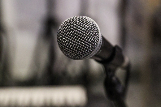 Стало известно о состоянии певицы, которую ударило током в студии Москвы