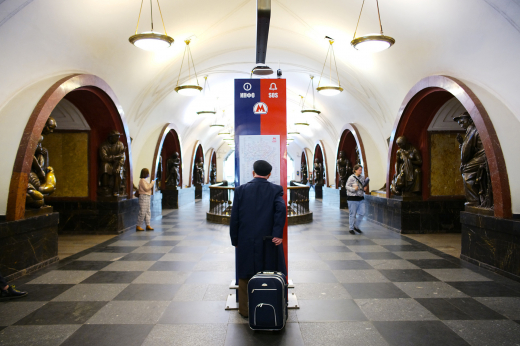 Шесть станций метро в центре Москвы закроют на выход с утра 9 мая