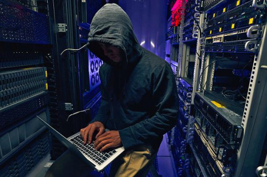 DDoS’еры в апреле направили основные атаки на телеком