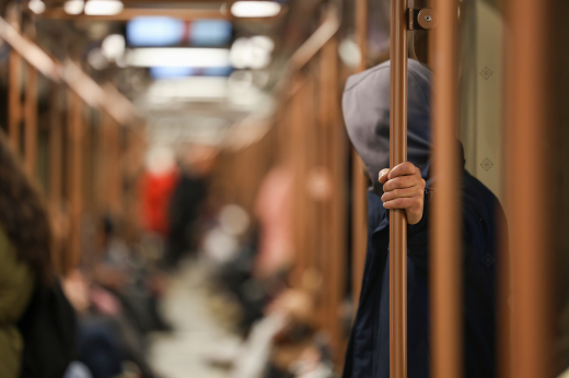 Дептранс рекомендовал москвичам пользоваться общественным транспортом в непогоду