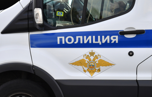Тело 86-летней женщины с телесными повреждениями обнаружили в квартире в Москве
