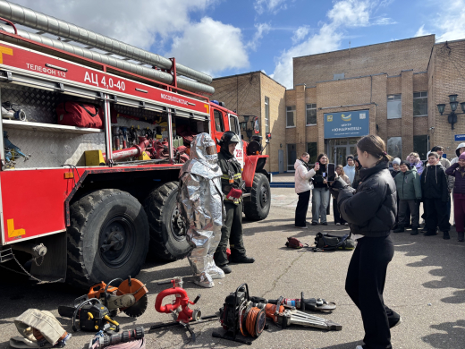 В детском оздоровительном лагере «Юнармеец» прошло профилактическое мероприятие от сотрудников МЧС и спасателей