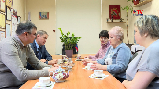 Вице-спикер Воронежской гордумы поздравил с наступающим женским днём матерей и вдов павших бойцов СВО