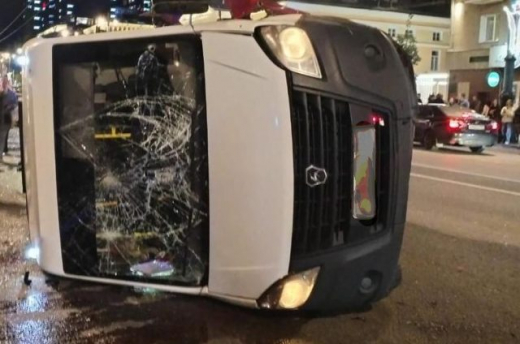 Всех пострадавших в ДТП с маршруткой в Воронеже отпустили из больниц