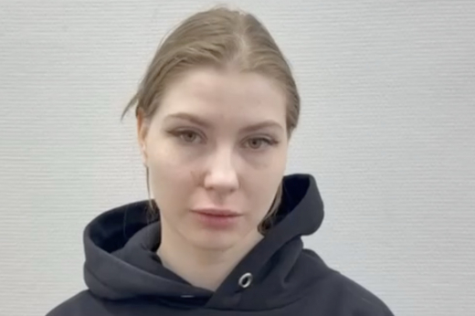 Сделавшая кальян на куличе россиянка раскаялась, ей грозит до года колонии