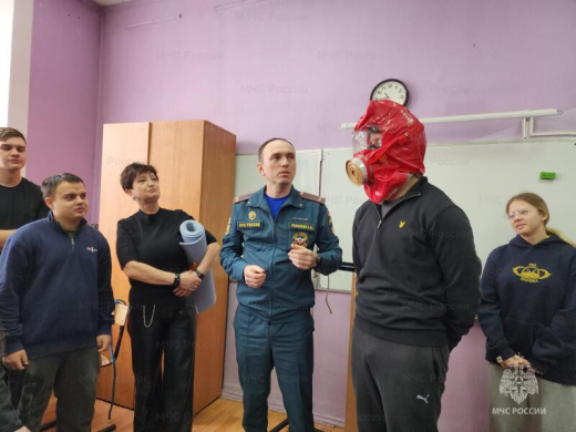 Сотрудники МЧС готовят школьников Электростали к Всероссийской олимпиаде по основам безопасности и защите Родины
