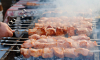 «Газета.Ru»: Базовый набор шашлыка на 3-4 человека обойдется в 1700-3000 рублей