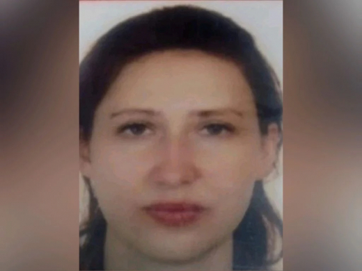 Пропавшую девушку в яркой одежде разыскивают в Воронеже