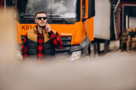 Бензобак взорвался в фуре на Антонова-Овсеенко