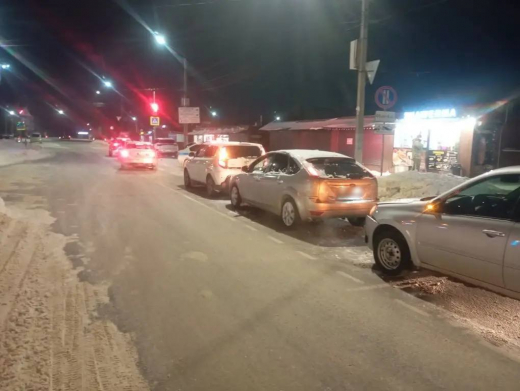 Женщина пострадала в массовом ДТП в часы сильных пробок в Воронеже