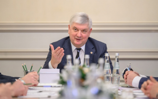 Губернатор Воронежской области Александр Гусев утвержден в статусе секретаря регионального отделения партии «Единая Россия»