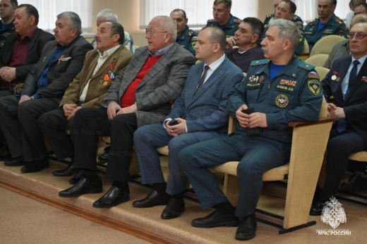 Торжественное собрание, посвященное дню участникам ликвидации последствий радиационных аварию и катастроф и памяти жертв этих аварий и катастроф