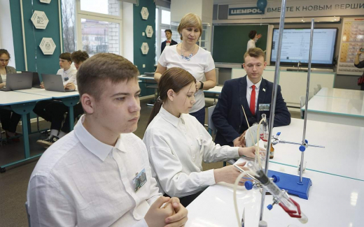 В Воронежской области стартует новый проект по привлечению дефицитных педагогов в сельские школы