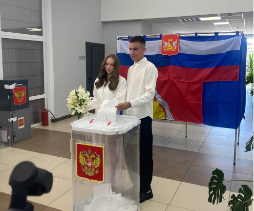 В воронежском райцентре зарегистрировали брак на избирательном участке