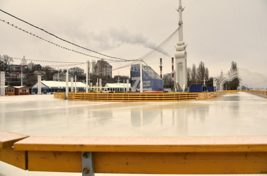Где покататься на коньках в Воронеже: сравниваем цены, расписание, комфорт