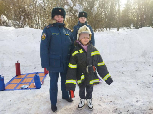 Сотрудники МЧС при содействии общественных помощников провели профилактическое мероприятие в Сергиевом Посаде