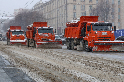 Воронежцам показали борьбу с последствиями ночного снегопада