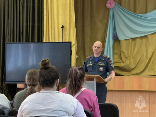 В Зарайске инспекторы МЧС напоминают родителям о безопасности детей в период летних каникул