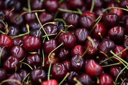 В Москве 300 граммов черешни продают за 4 тысячи рублей