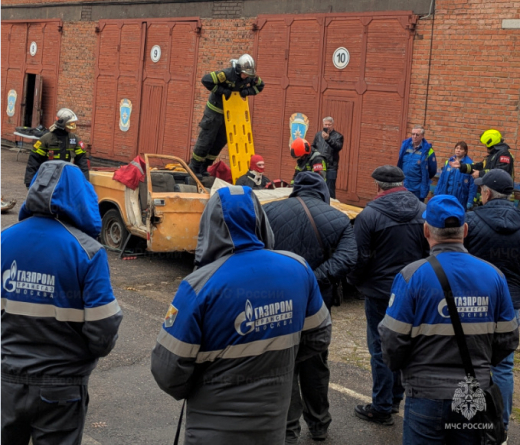 Сотрудники МЧС России проводят занятия с водительским составом ООО «Газпром трансгаз Москва»