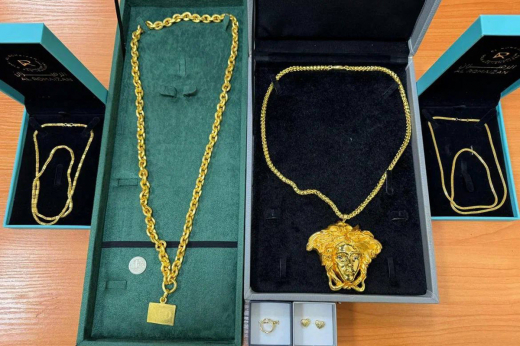 Россиянина с люксовыми украшениями удалось задержать в Домодедово