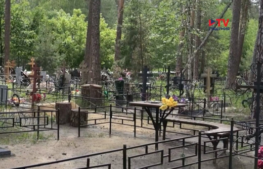 Парковку у кладбищ Воронежа ограничат на Пасху и Красную горку