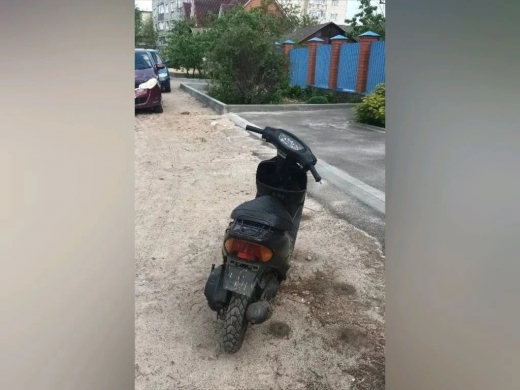 Два школьника разбились на мопеде в городе Воронежской области