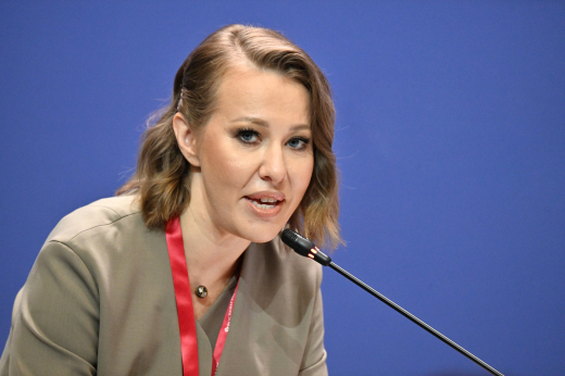Ксения Собчак предложила запретить жениться мужчинам младше 30 лет. Ее пожалел Виталий Милонов