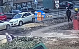 Преследовавший ребёнка эксгибиционист сбежал от следствия в Воронеже