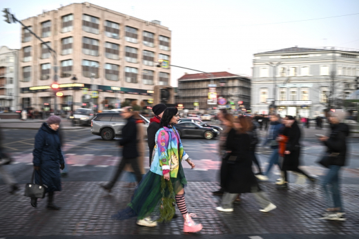 Rambler&Co: Для счастья россиянам нужно 3 млн рублей накоплений и зарплата от 200 тысяч