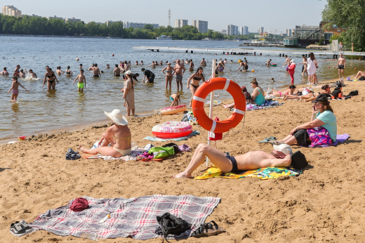 Пляжи Москвы начали готовить к купальному сезону, который начнется в конце мая