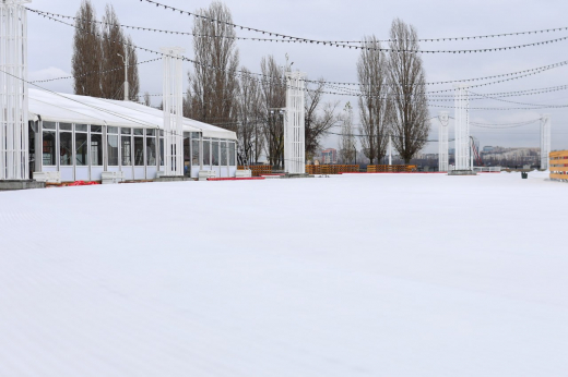 Стало известно, когда заработает каток на Адмиралтейской площади в Воронеже