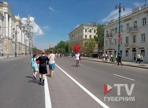 Сотрудники дежурившей на проспекте скорой рассказали, как у них проходит День Победы