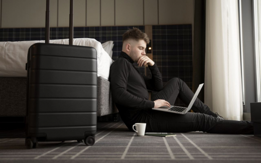 Кабмин разрешил заселяться в отели по загранпаспорту и водительскому удостоверению