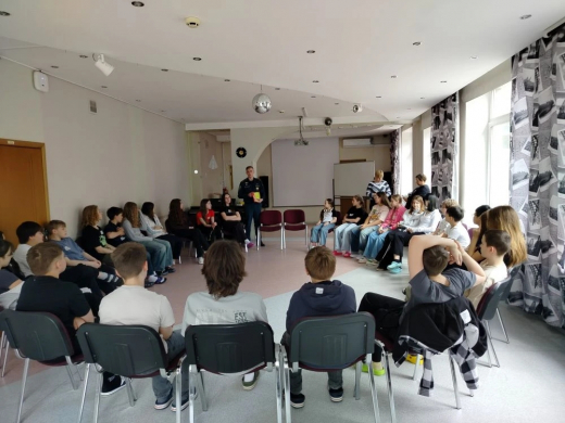 Безопасность превыше всего: в школе № 548 «Царицыно» прошел урок пожарной безопасности