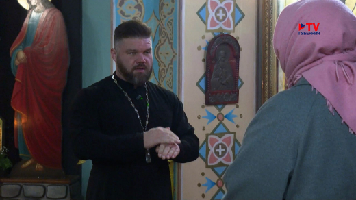 Воронежский священник-бодибилдер выучил язык жестов