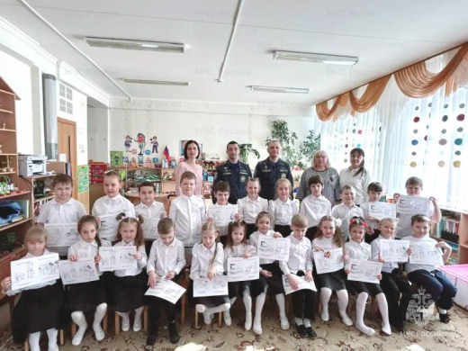 Урок культуpы бeзопасности в Коминтерновском районе