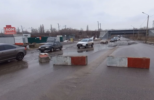 Воронежцы самостоятельно открыли движение по затопленному проезду Разумова